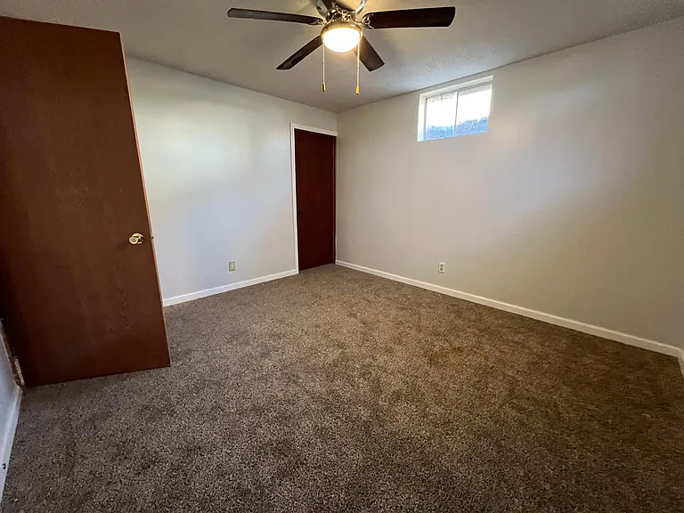 6205 Holdrege St — Photo 13