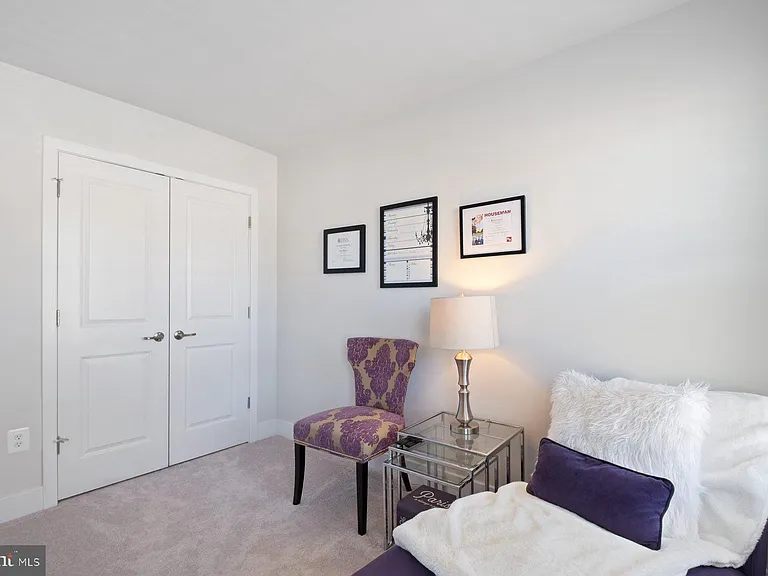 6960 Farragut Dr — Photo 21