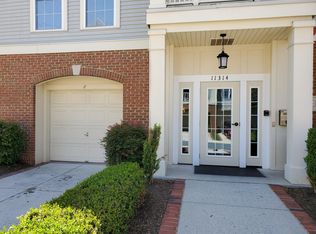 11314 Westbrook Mill Ln UNIT 201, Fairfax, VA 22030