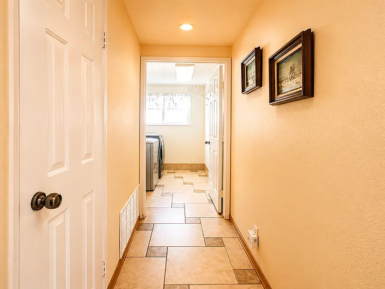 220 N Buckskin Way — Photo 17