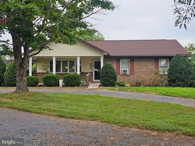 8399 Winchester Grade Rd, Berkeley Springs, WV, 25411