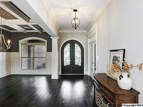 5th image of 7511 Grayhawk Ct