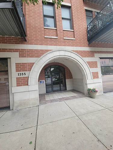1355 W Washington Blvd #6A Photo 1