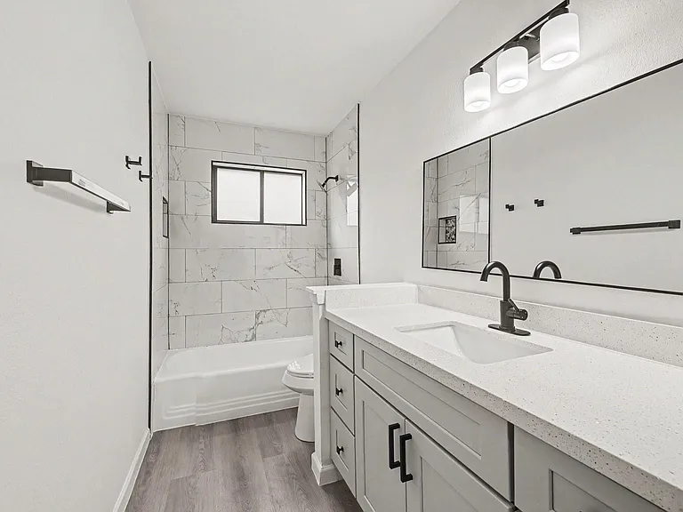 7607 Grape St — Photo 21