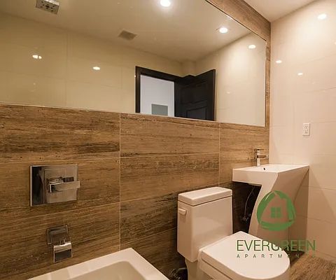Rented by ERNY LLC | media 16