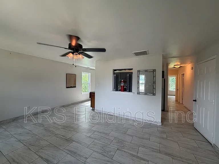 5445 Indian River Rd — Photo 2