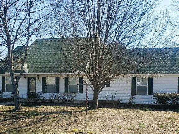 2nd image of 908 Texas St