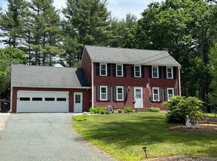 122 Flavell Rd, Groton, MA 01450