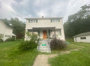 507 2nd St, Vanderbilt, PA 15486