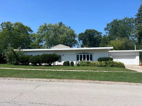 1504 N Washington St, Wheaton, IL 60187
