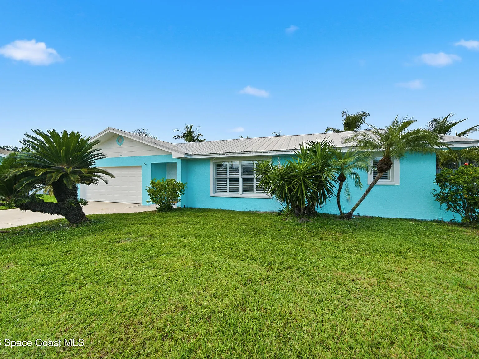 3 bed, 3.0 bath, 2132 sqft, $3,950 — Photo 4