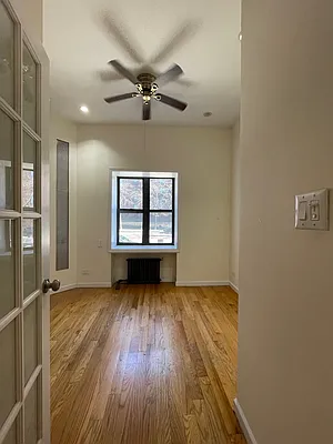 Rented by HOLTON REAL ESTATE INC. | media 17