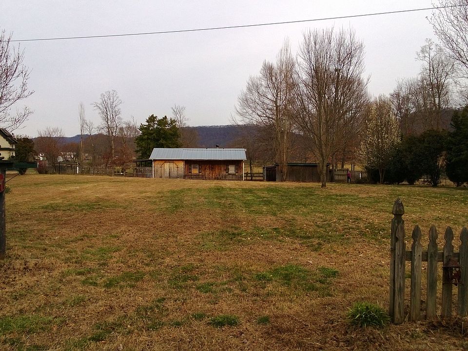 2nd image of 219 California Ave