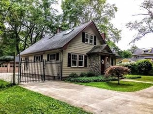 1009 Penfield Rd, Rochester, NY 14625