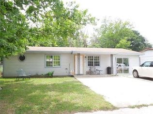 22 Hollywood Dr, Lampasas, TX 76550