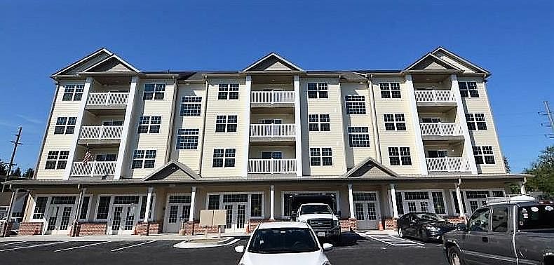 1st image of 460 Main St #306