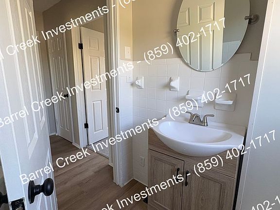 5th image of 812 Vine St