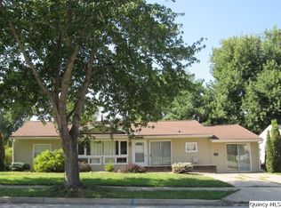 1320 Jackson St, Quincy, IL 62301