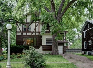706 W Washington St, Urbana, IL