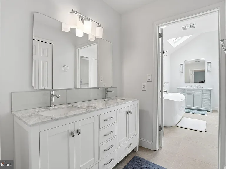 1316 Heller Dr — Photo 42