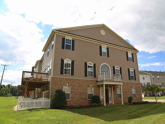 2nd image of 212 Siena Ln