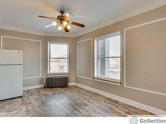 3rd image of 8056 S Hermitage Ave APT 3