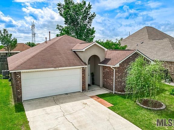 2nd image of 23856 Rosemont Dr