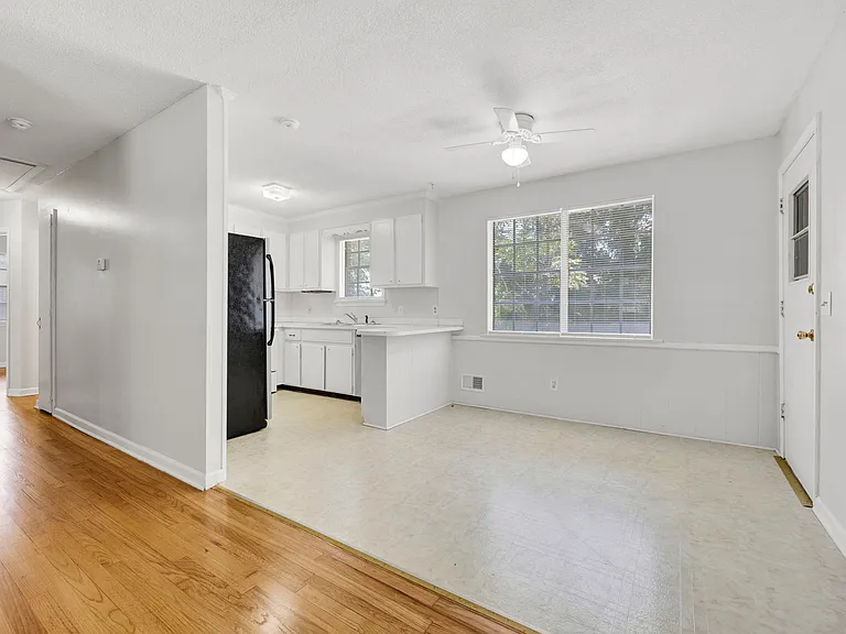 2900 Holt Dr — Photo 6