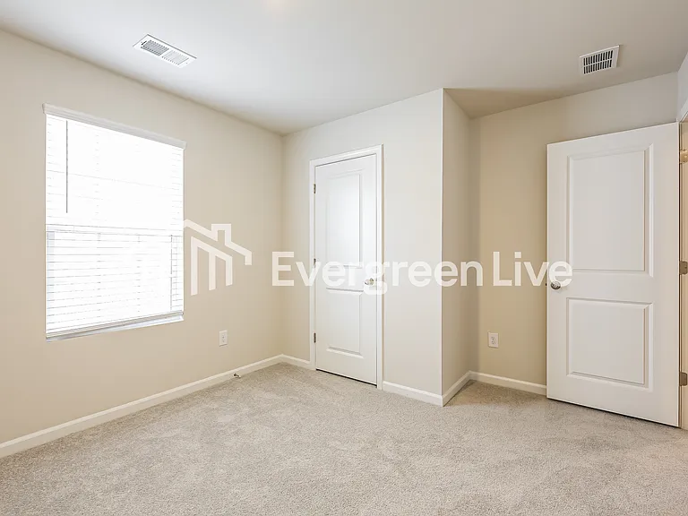 202 Meadow Gate Ct — Photo 12