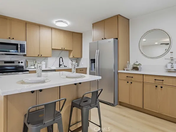 635 S Prospect Ave Unit 103, Redondo Beach, CA 90277