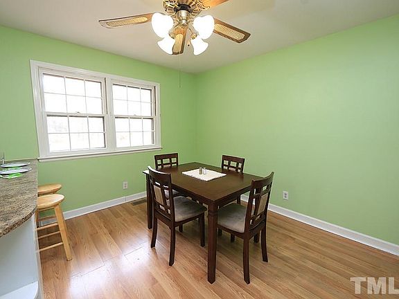 5th image of 243 Debra Dr