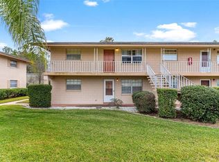 1100 E Caroline St APT 213, Tavares, FL 32778