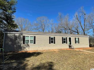 69 Sugartown Rd, Glenmora, LA 71433
