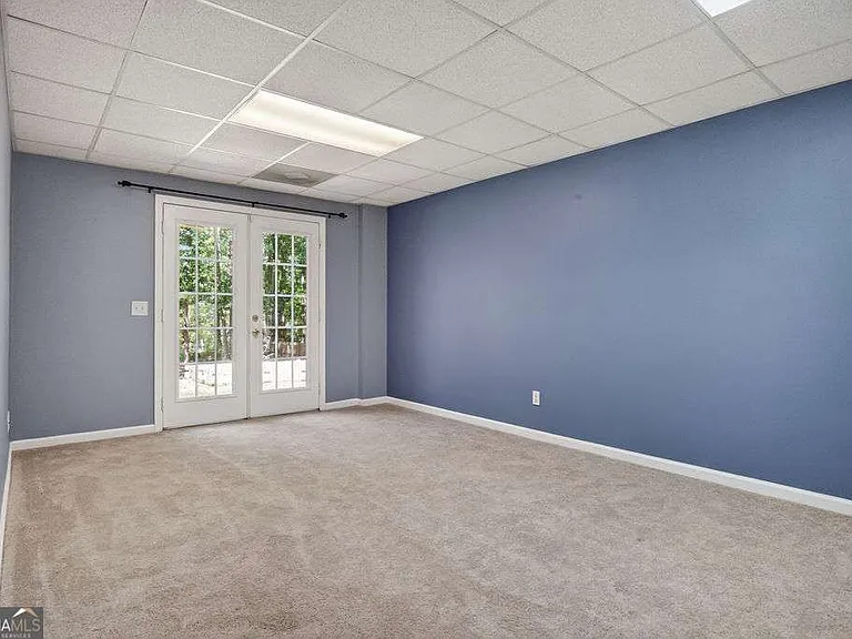 354 E Creek Bnd — Photo 37