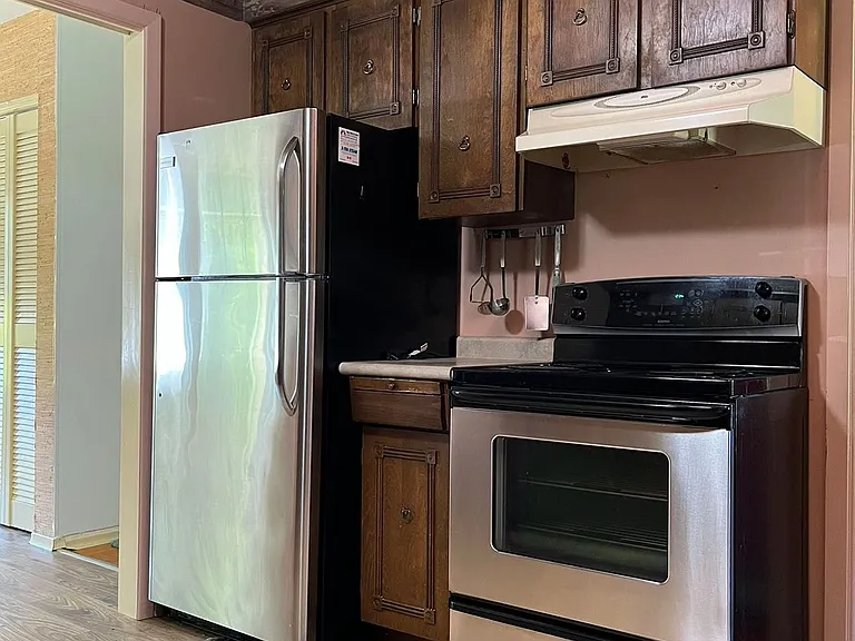 34 Benson Cres — Photo 10