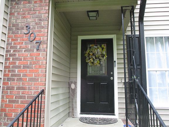 5th image of 307 S Fairview St