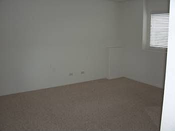 5th image of 1112 N Claremont Dr