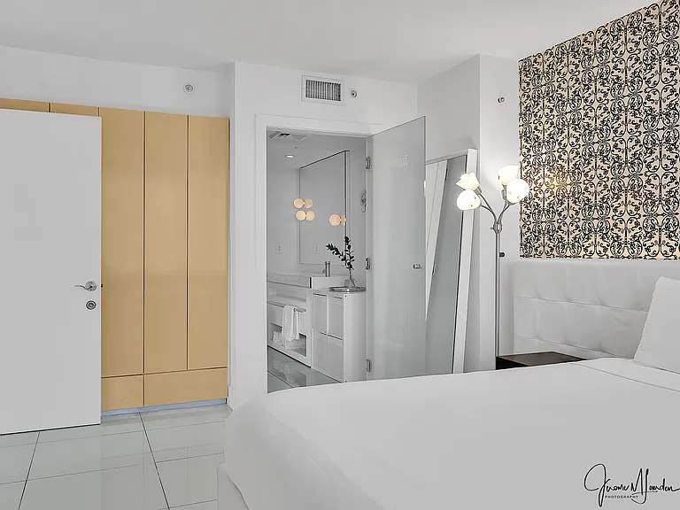 1100 West Ave #1102 — Photo 27