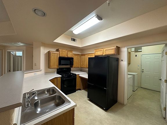 2nd image of 5855 Valley Dr Unit 1091