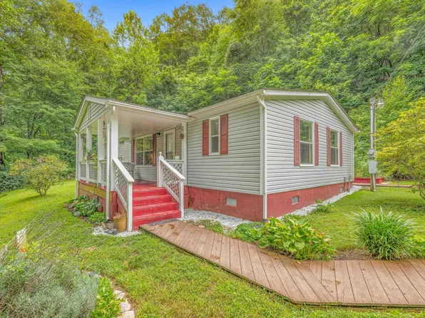 3141 Beech Grove Rd, Roseland, VA 22967