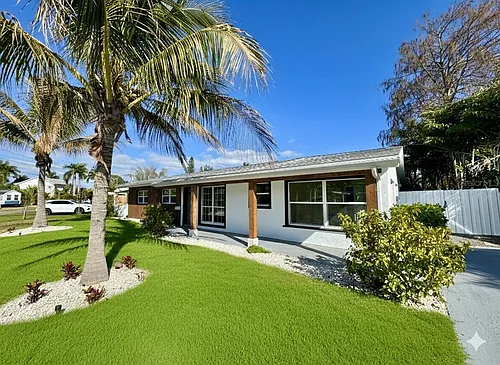 1500 Carson Cir NE Photo 1 1500 Carson Cir NE Photo 1
