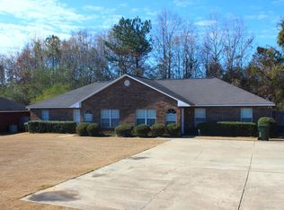 1975 Sara St, Auburn, AL 36832