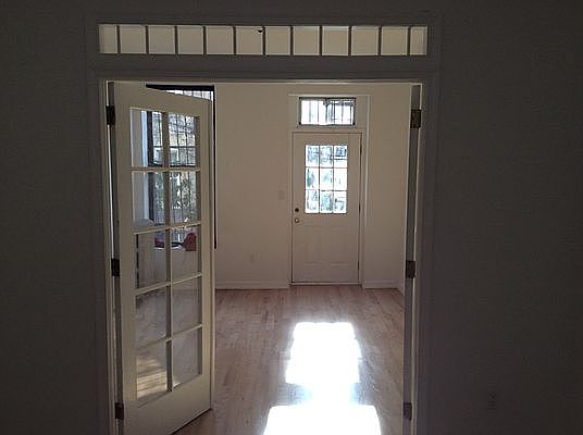 4th image of 412 2nd St #1R