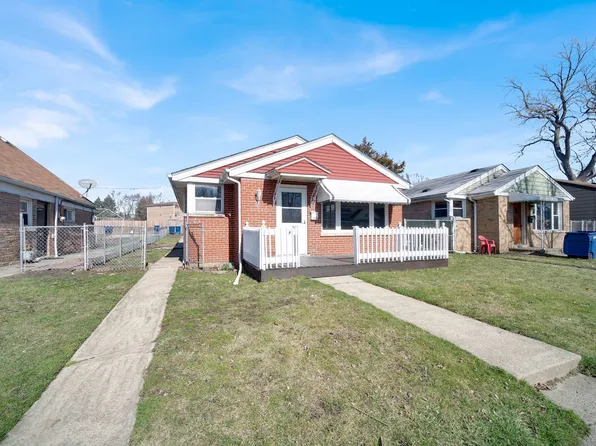 2904 Everett St, Blue Island, IL 60406