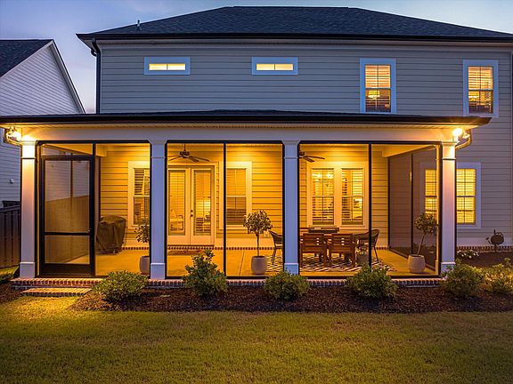4th image of 3045 Rosewood Drive