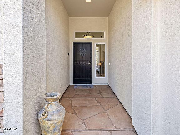 3rd image of 1470 N Goldeneye Way