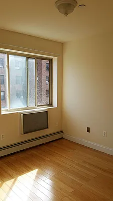 Rented by RR Jamaica Inc | media 10