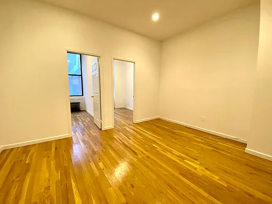 Rented by City Connections Realty | media 20