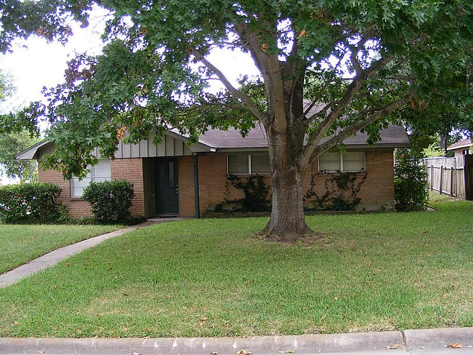 1st image of 2432 Airline Dr