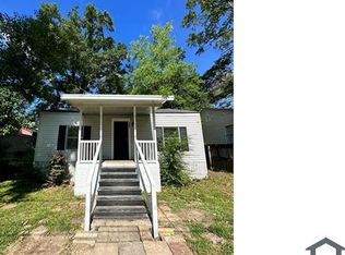 307 Grand Blvd, Chickasaw, AL 36611